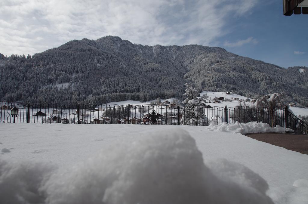 Villa Hubertus オルティゼーイ エクステリア 写真